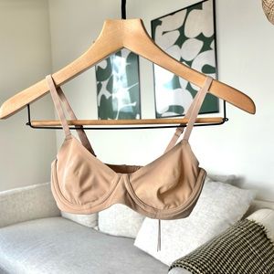 SKIMS Fits Everybody Unlined Demi Bra